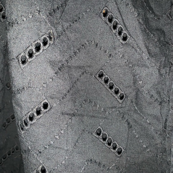 Shirt - Picture 4 of 5